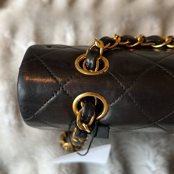 SOLD Chanel Medium Double Flap Bag - Picture 4 of 17